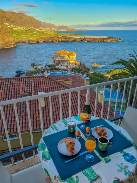Balcony with ocean view